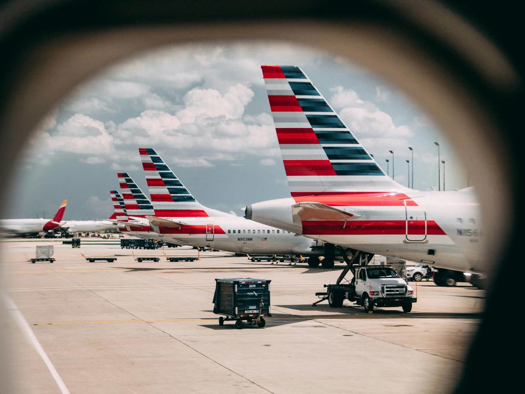 American Airlines planes