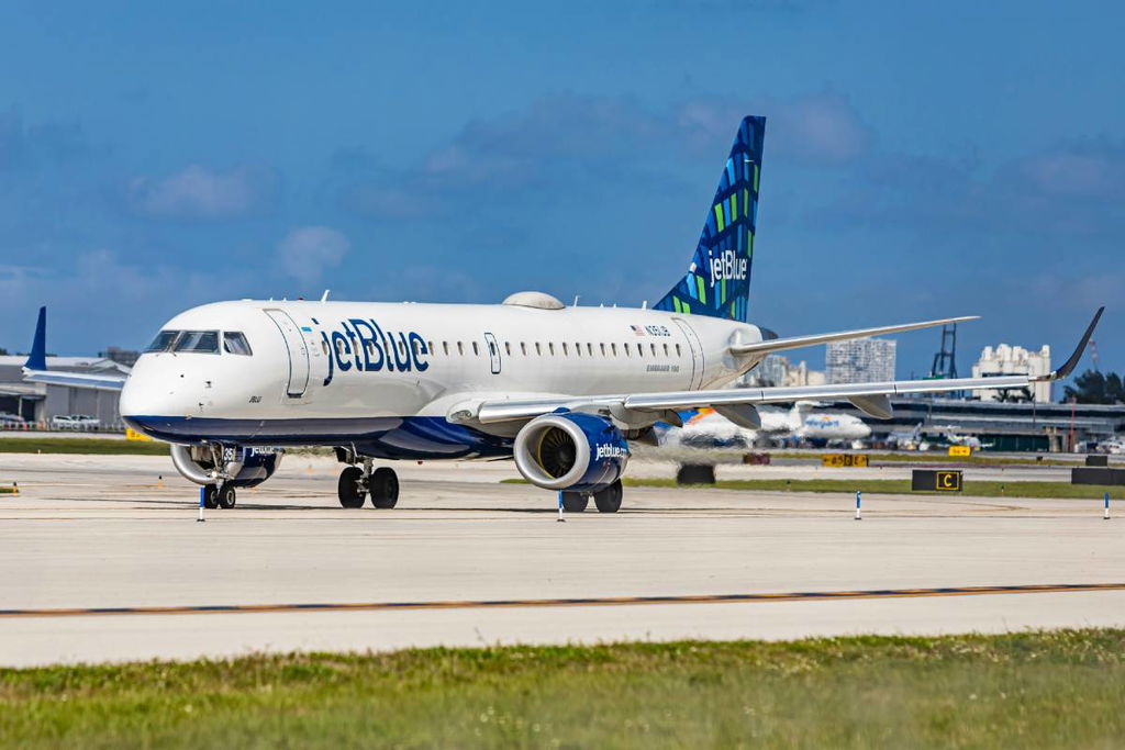 JetBlue plane