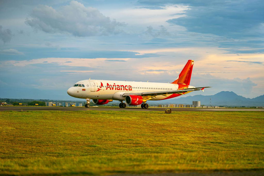 Avianca plane on the runway