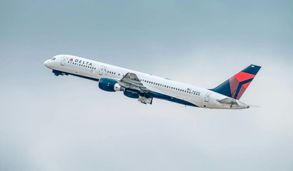 Delta Air Lines plane in flight